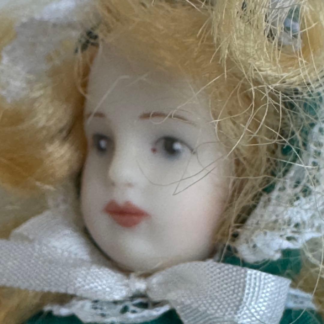 ミニチュアビスクドール　ミニョネット　身長11cm