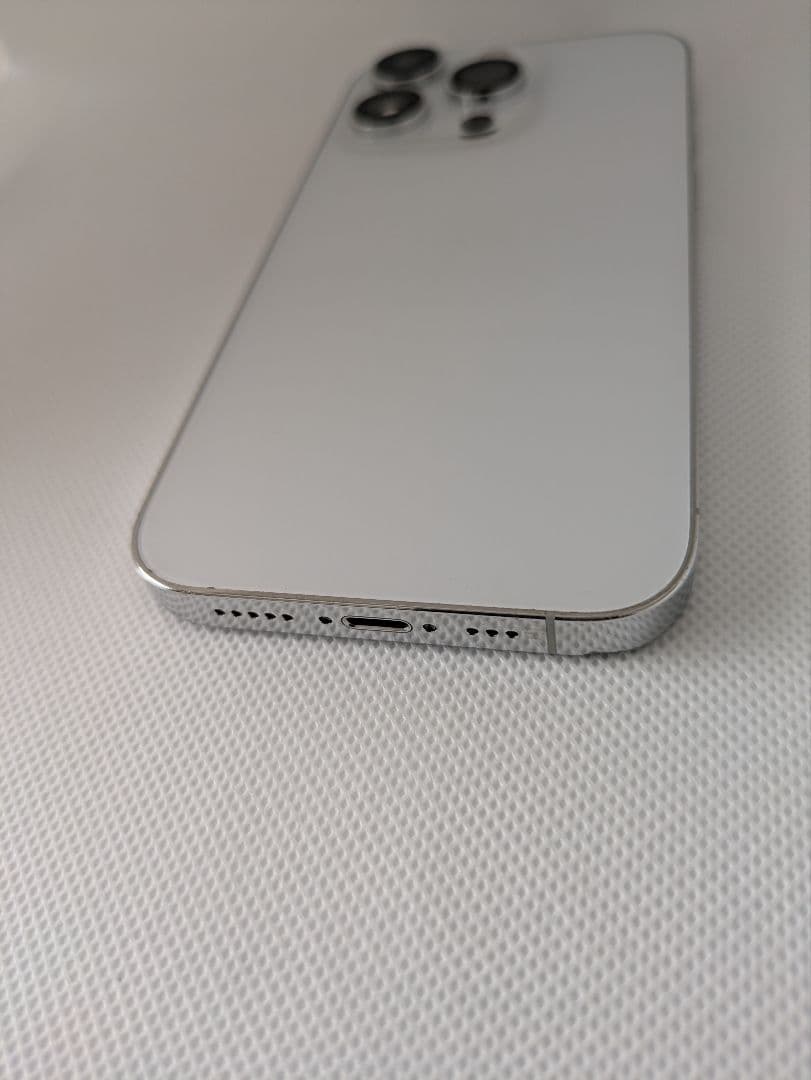 Apple iPhone 14 Pro シルバー 本体　バッテリー100%