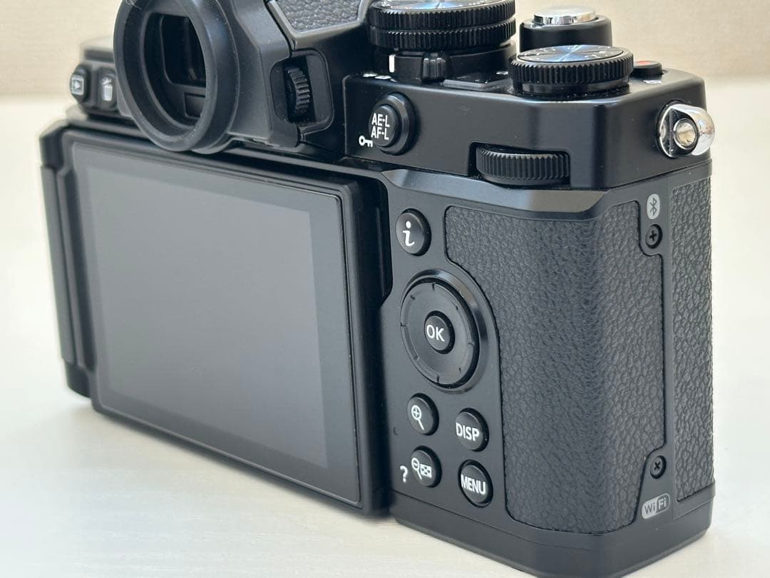 【超美品】Nikon Zfcミラーレス一眼ブラック 16-50 VRレンズキット