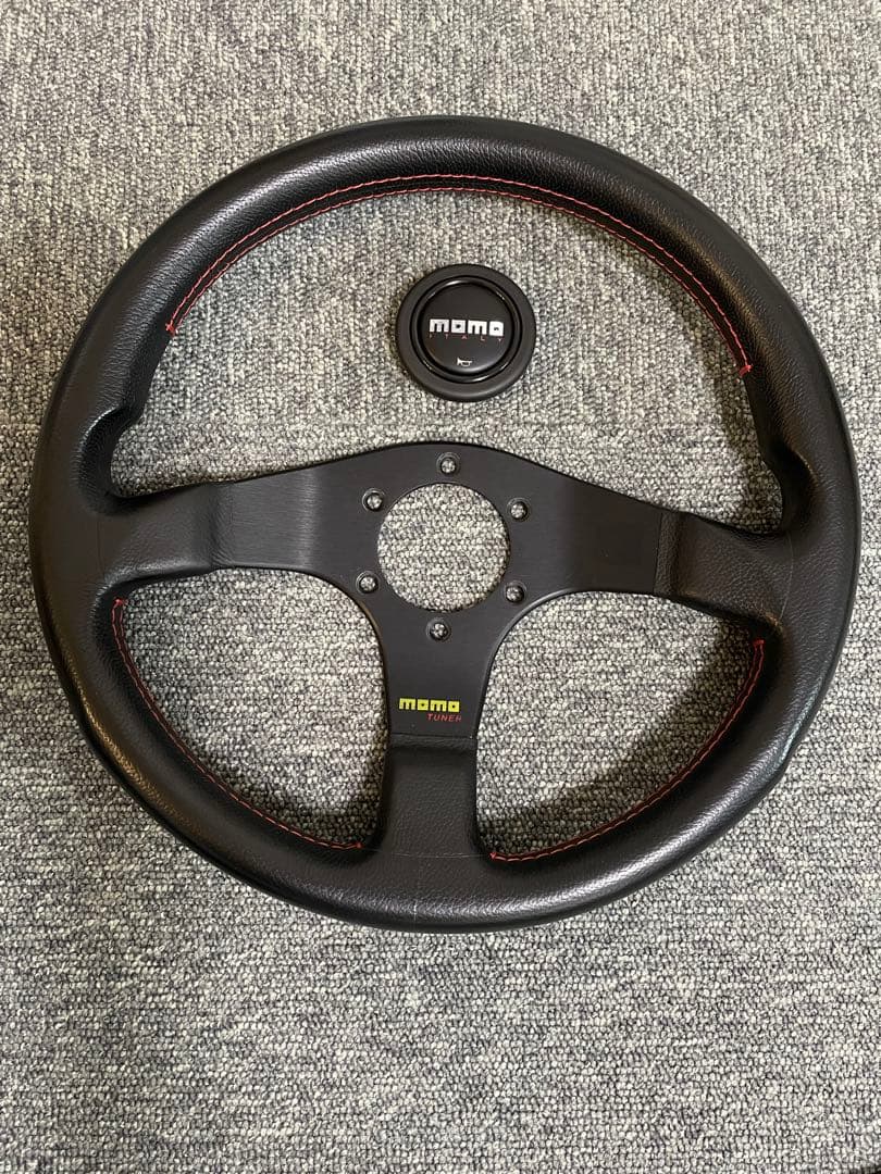 momo tuner ステアリング 32φ