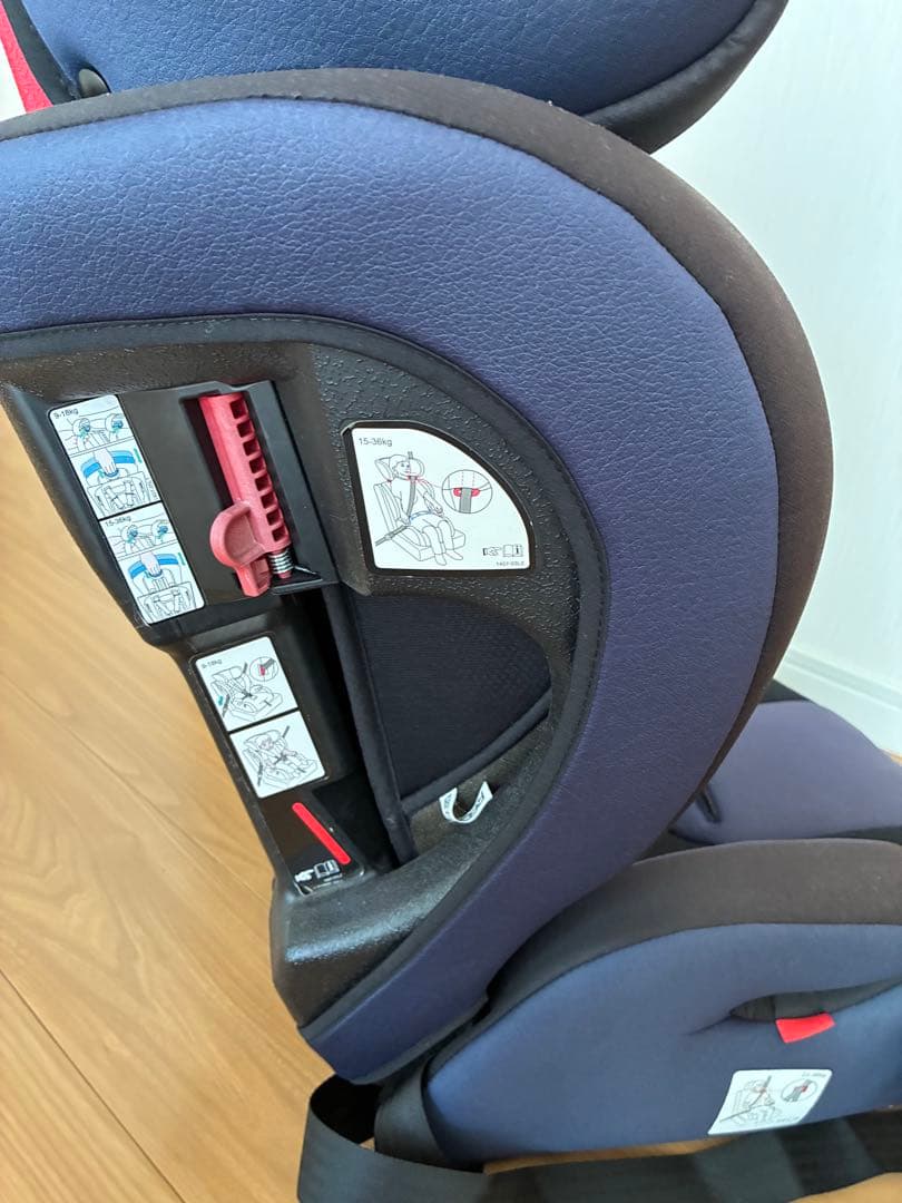 RECARO チャイルドシート ネイビー