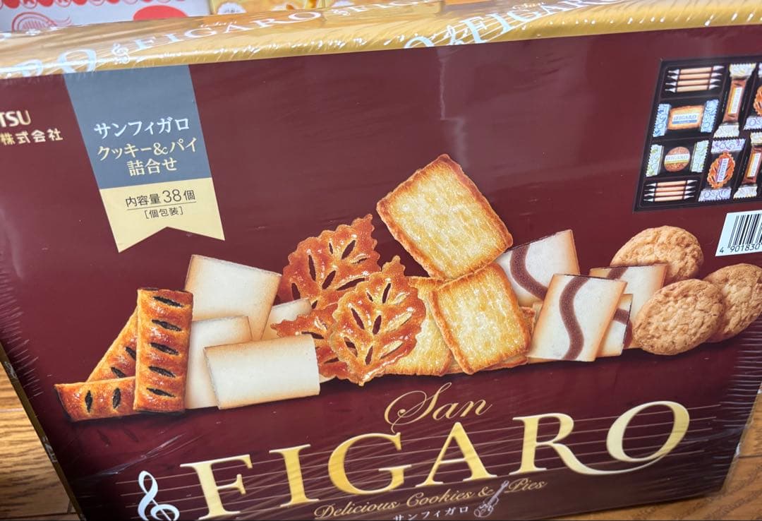 ブラックサンダー、たまごパン、コロロ、Jagabee、デニッシュパン、マネケン