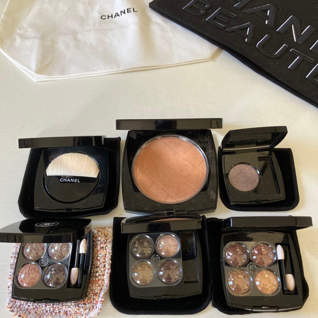 シャネルアイシャドウ、フェイスパウダー、ポーチまとめ売り
