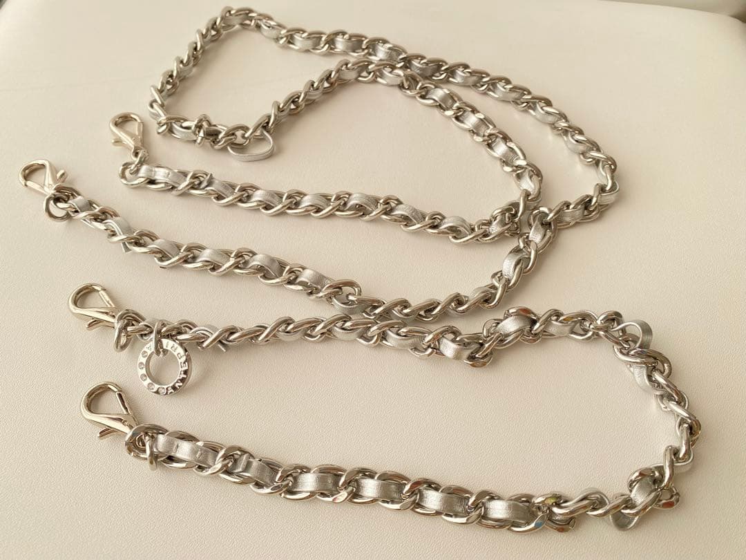 アンテプリマ　ショルダーバッグのチェーン