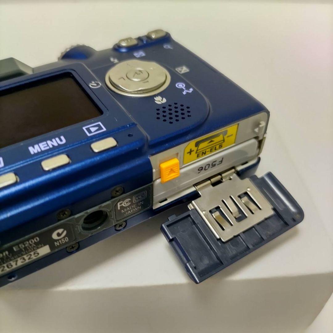 動作確認済み ニコン COOLPIX 5200 オールドコンデジ デジカメ