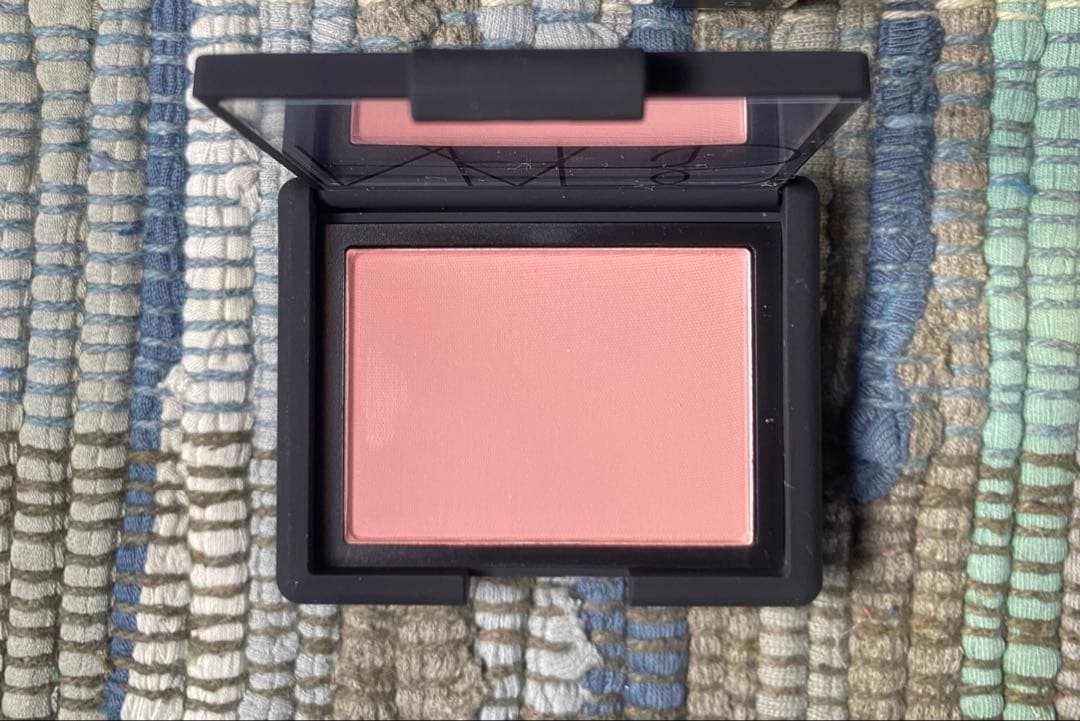 未使用化粧品まとめ nars、イブサンローラン、など