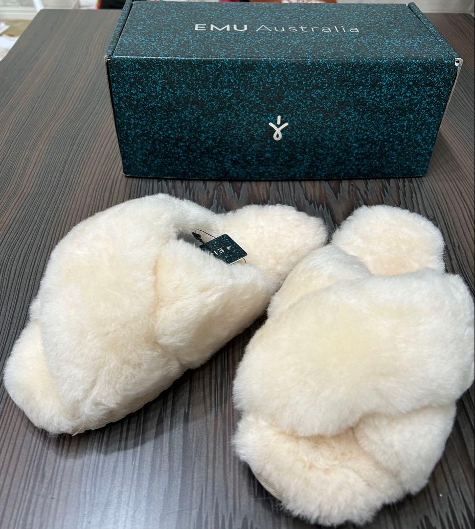 EMU Australia ナチュラル ファー サンダル