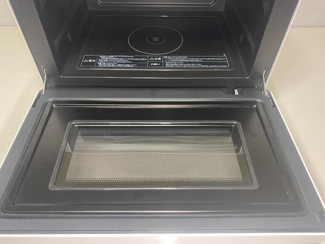 TOSHIBA オーブンレンジ　ER-XD70(W)　2023年製