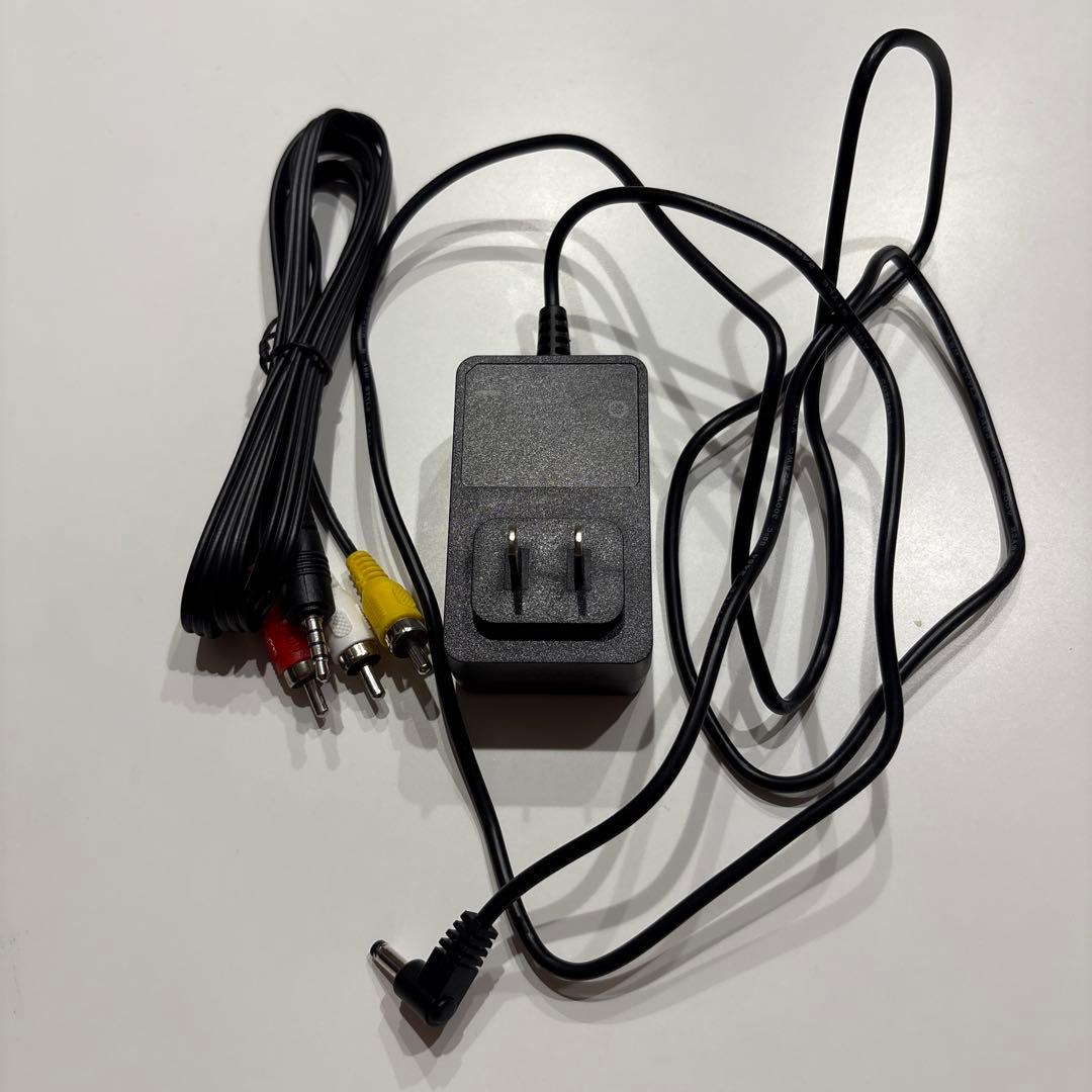 ドンキ　持ち運び可能、バッテリー内蔵モバイルモニター