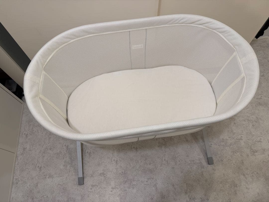 【美品】ベビービョルン クレードルハーモニー　ベビーベッド