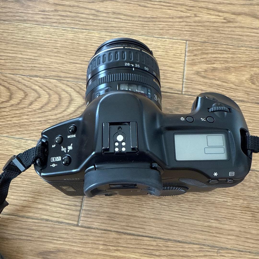Canon EOS-1N フィルム一眼レフカメラ　レンズ付き(ジャンク品)