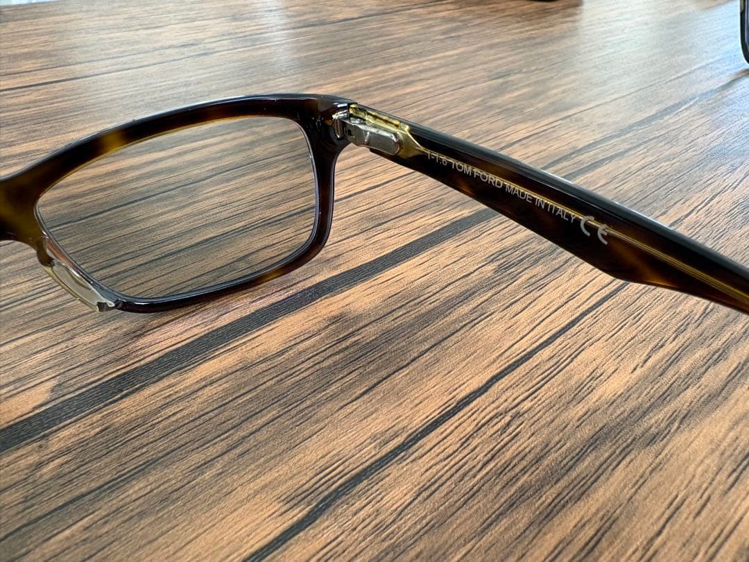TOM FORD TF5146 サングラス ケース付き
