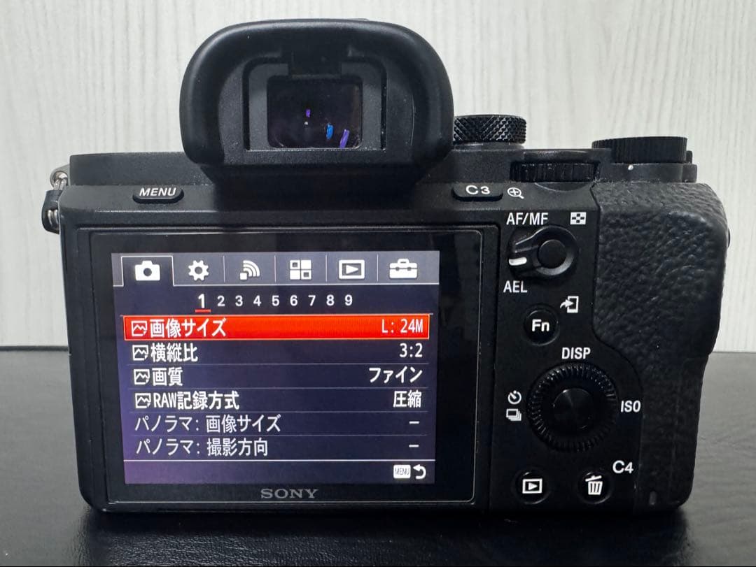 【美品】SONY α7 II ミラーレス一眼カメラ 本体