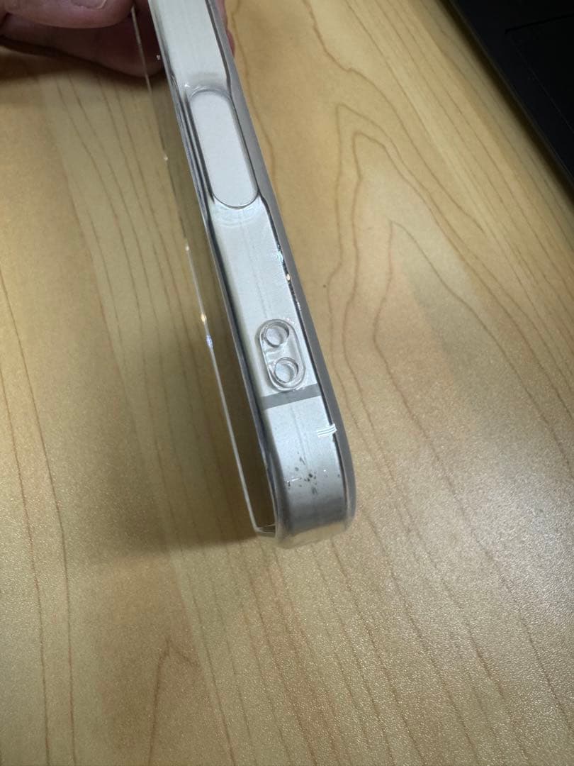 Apple iPhone 16eホワイト 本体 透明ケース付き