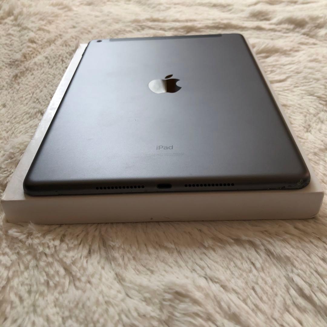 【1台限定価格】iPad 第8世代 32GB 【すぐ発送】【付属品】