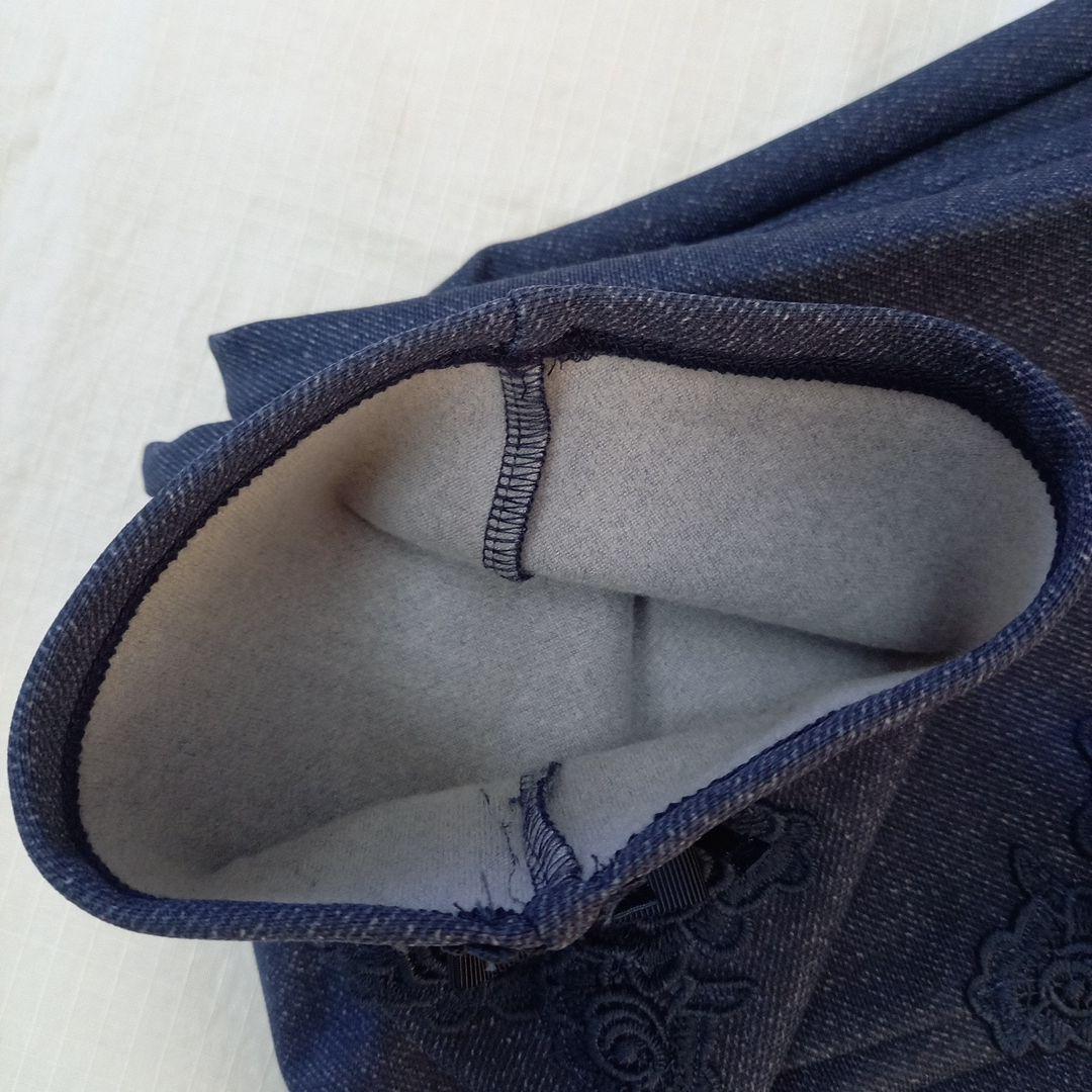 スーパービューティー　デニム風裏起毛パンツ　42サイズ　新品タグ付き