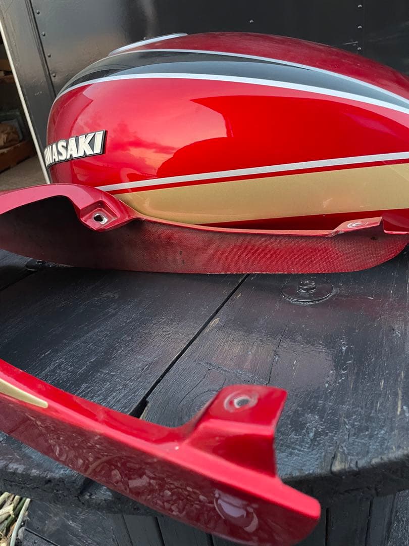 値下げ　ゼファー750 外装セット