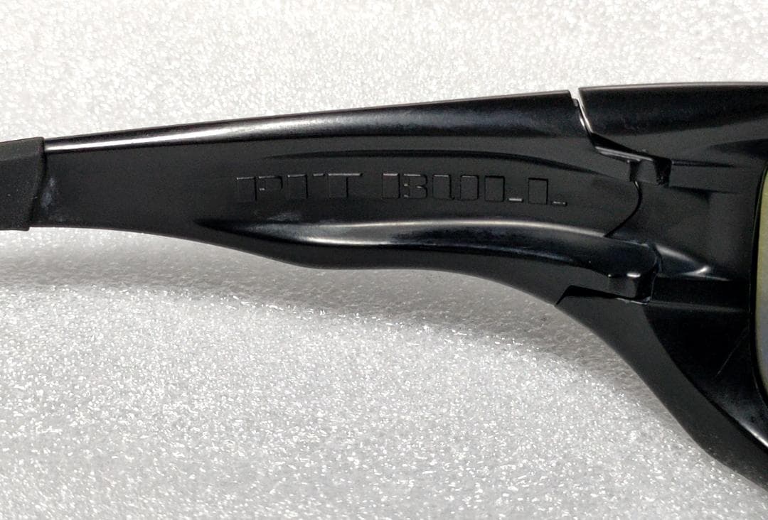 調光レンズ付き オークリー ピットブル OAKLEY PITBULL サングラス