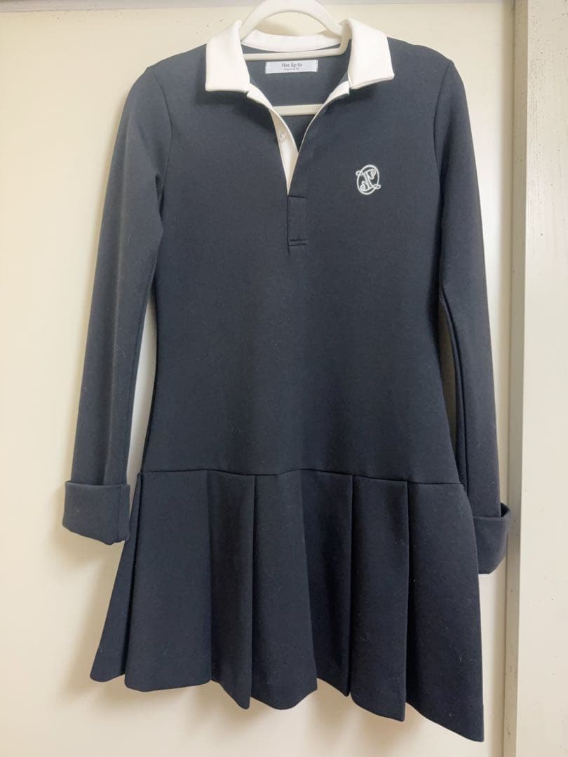 ワンピース Herlipto Polo Pleated Mini Dress