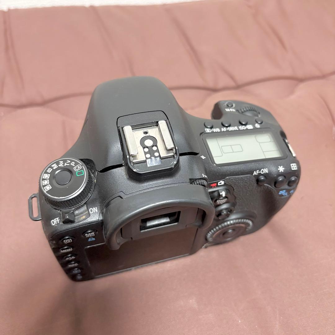Canon EOS 7D★ボディ★BG-E7付★動作良好★デジタル一眼レフカメラ