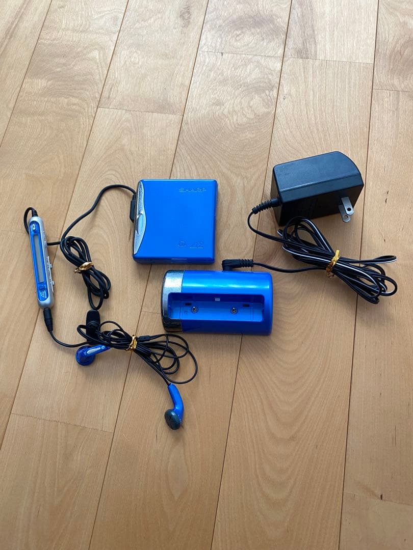 SHARPポータブルMDプレイヤー　Auvi