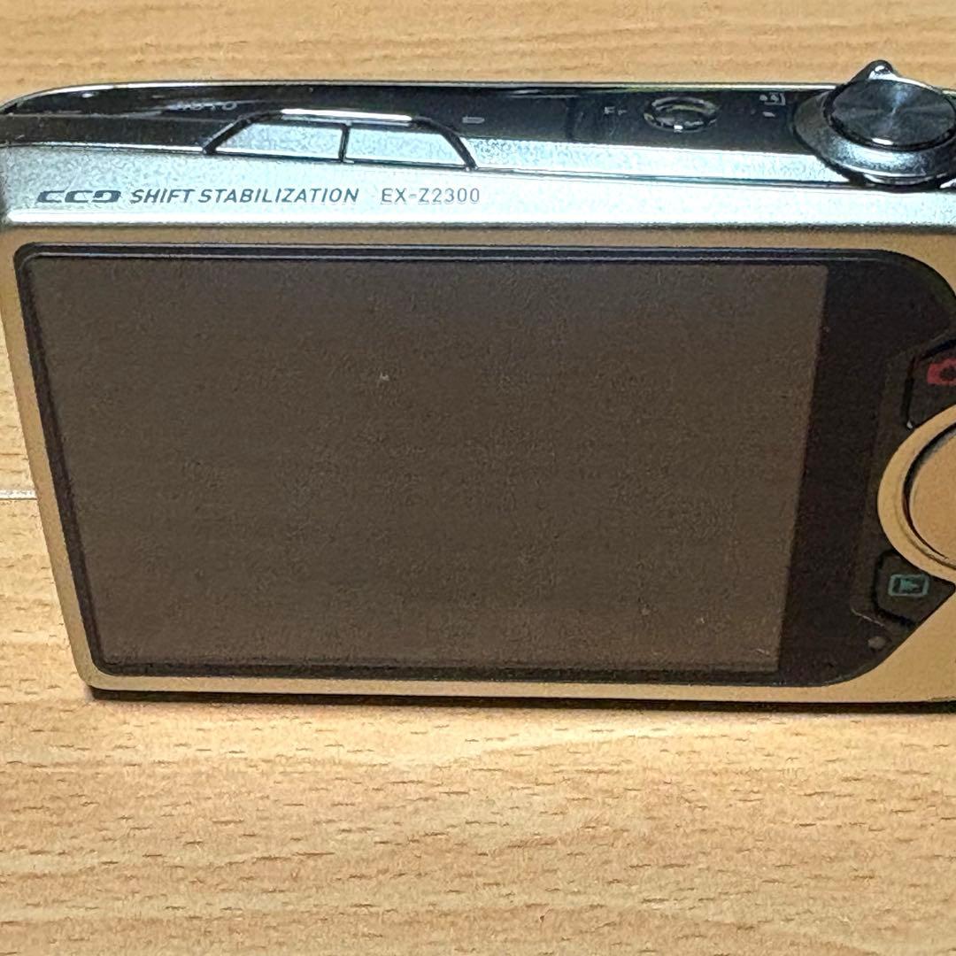 【美品】CASIO EXILIM EX-Z2300 コンデジ ゴールド カシオ