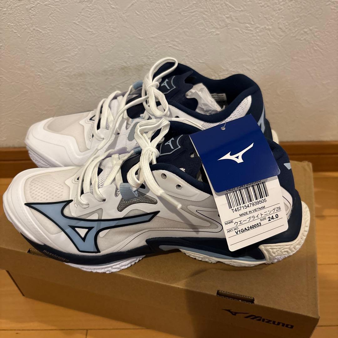 Mizuno バレーボールシューズ 24.0cm ウェーブライトニング Z8