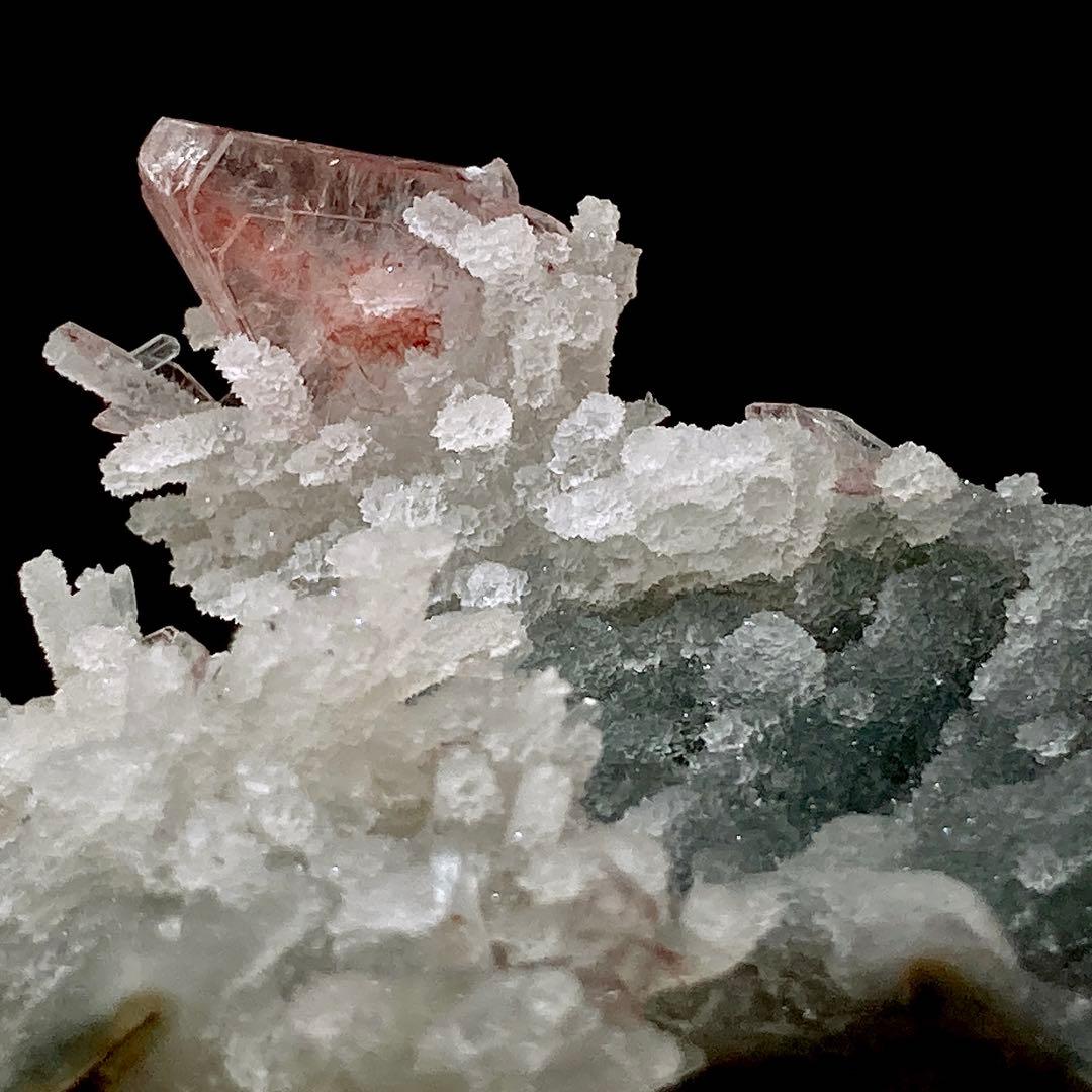 e*e様 レッドヒューランダイト&カルセドニー　原石　鉱物標本　天然石　245