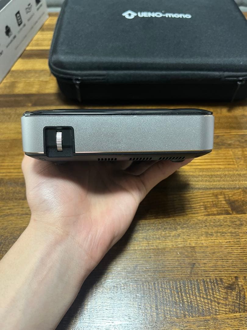 完備品　カベーニPRO2 モバイル プロジェクター