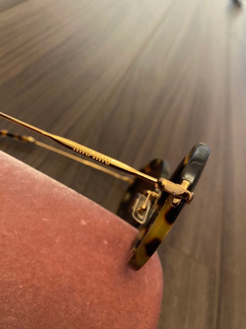 【美品】miu miuサングラス ラウンド型 べっこう