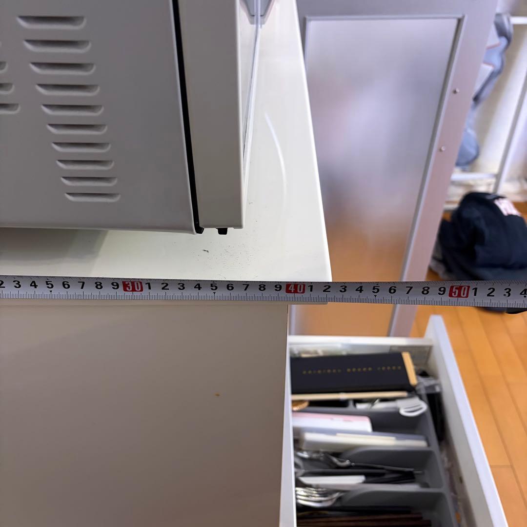 シルバー食器棚・キッチンカウンター