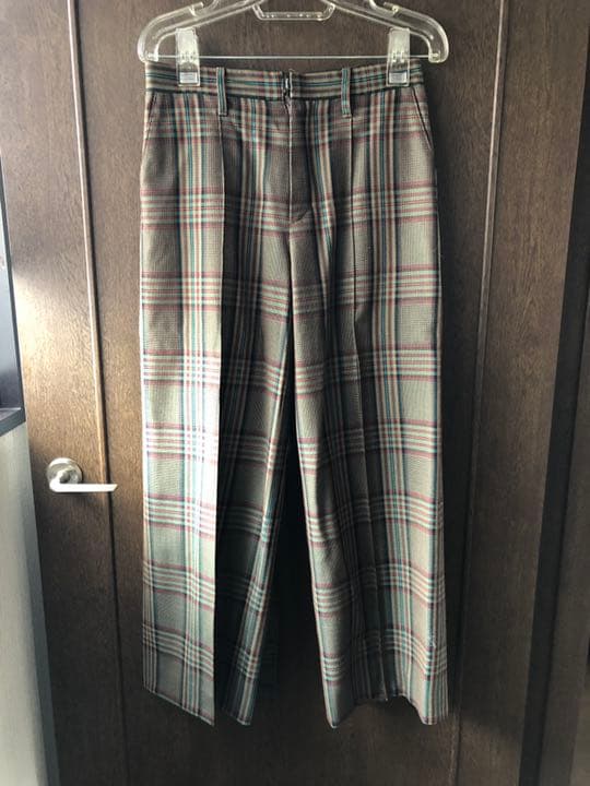 アキラナカ　ワイドパンツ