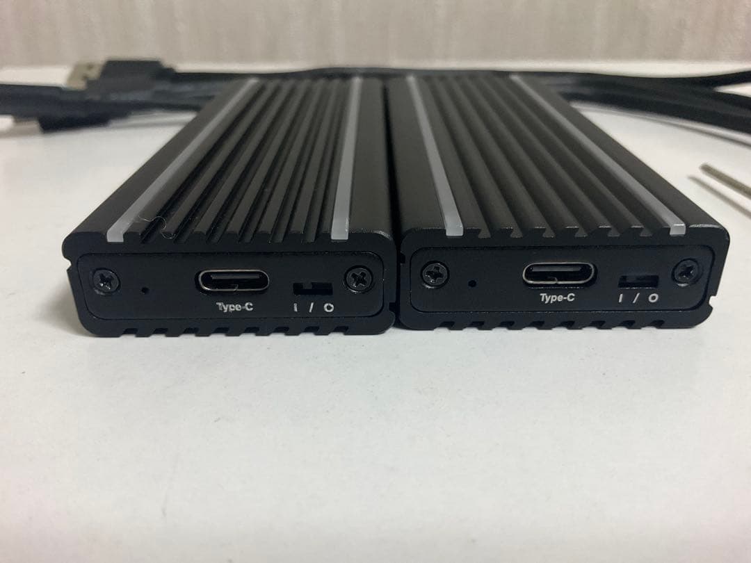 CENTURY製M.2 SSDケース(CAM2NSU32RGB)×2個