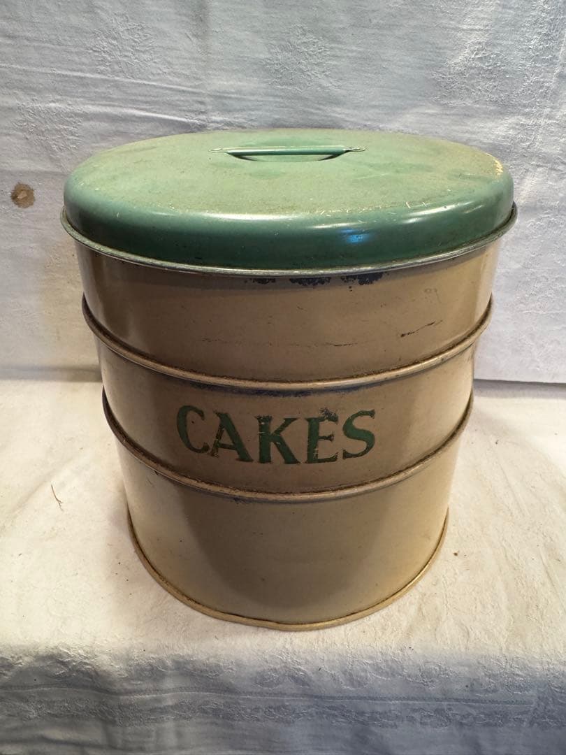 Tala社アンティーク　ケーキ缶