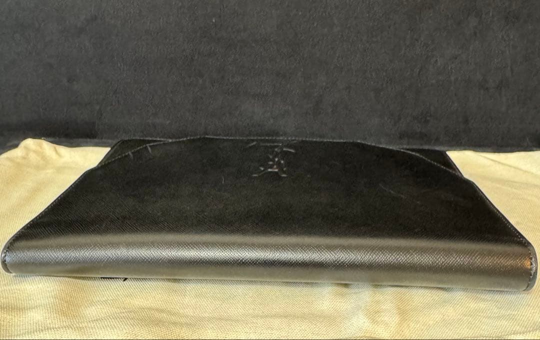 【希少】YSL イヴ・サンローラン ブラックレザー クラッチバッグ