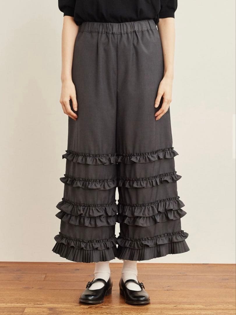 fig london フリルパンツ