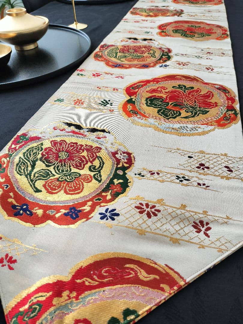 A836豪華刺繍‼️花嫁衣装帯‼️テーブルランナー1ｍ79cm