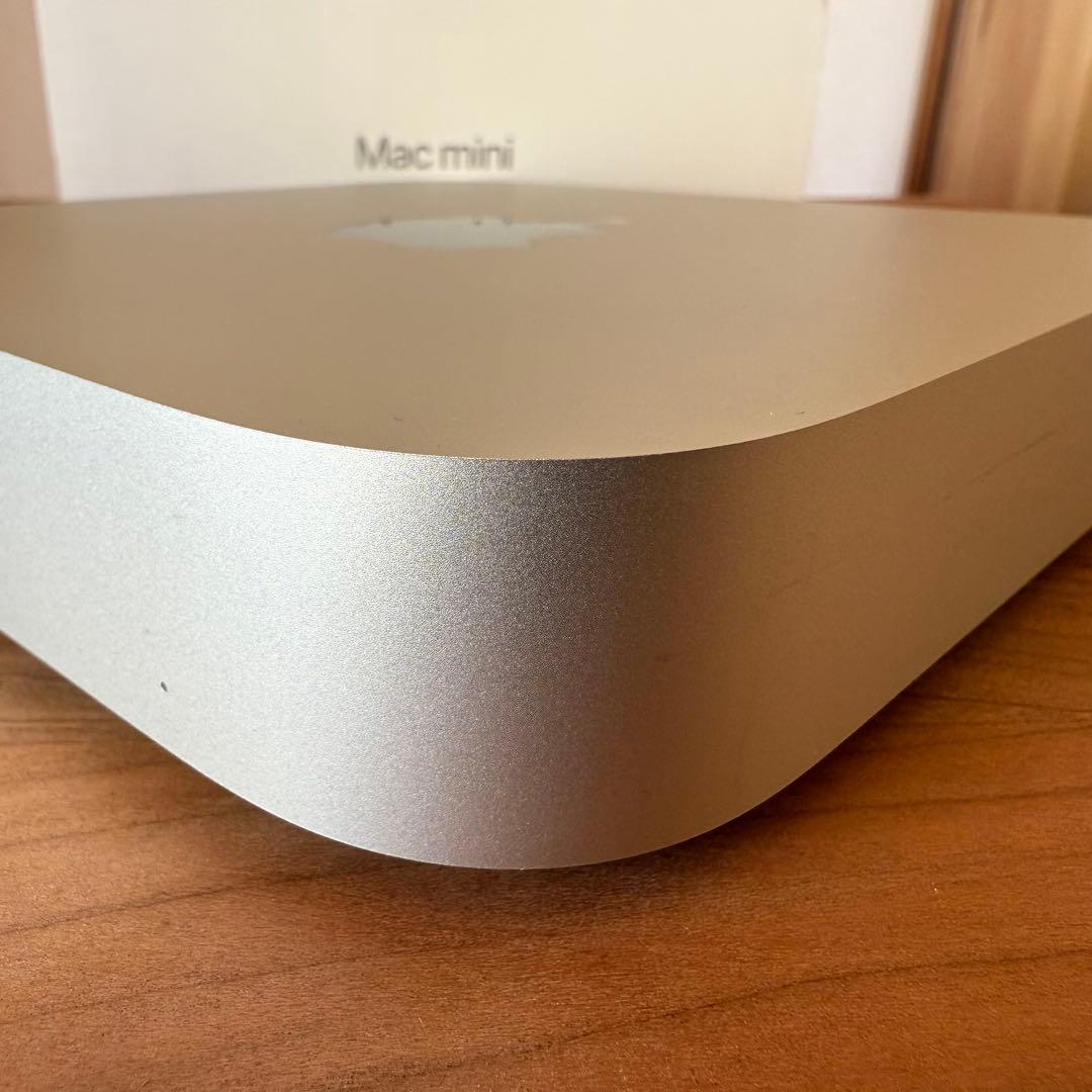 【美品】Mac mini M2チップ（8GBメモリ256GB）保証〜2025/3