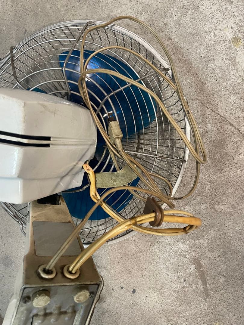 HITACHI レトロ扇風機　壁掛け用　B-673形【動作品】