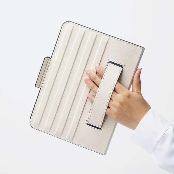 06　iPad 第10世代 (2022) Wi-Fi　64GB　ブルー　ケース付