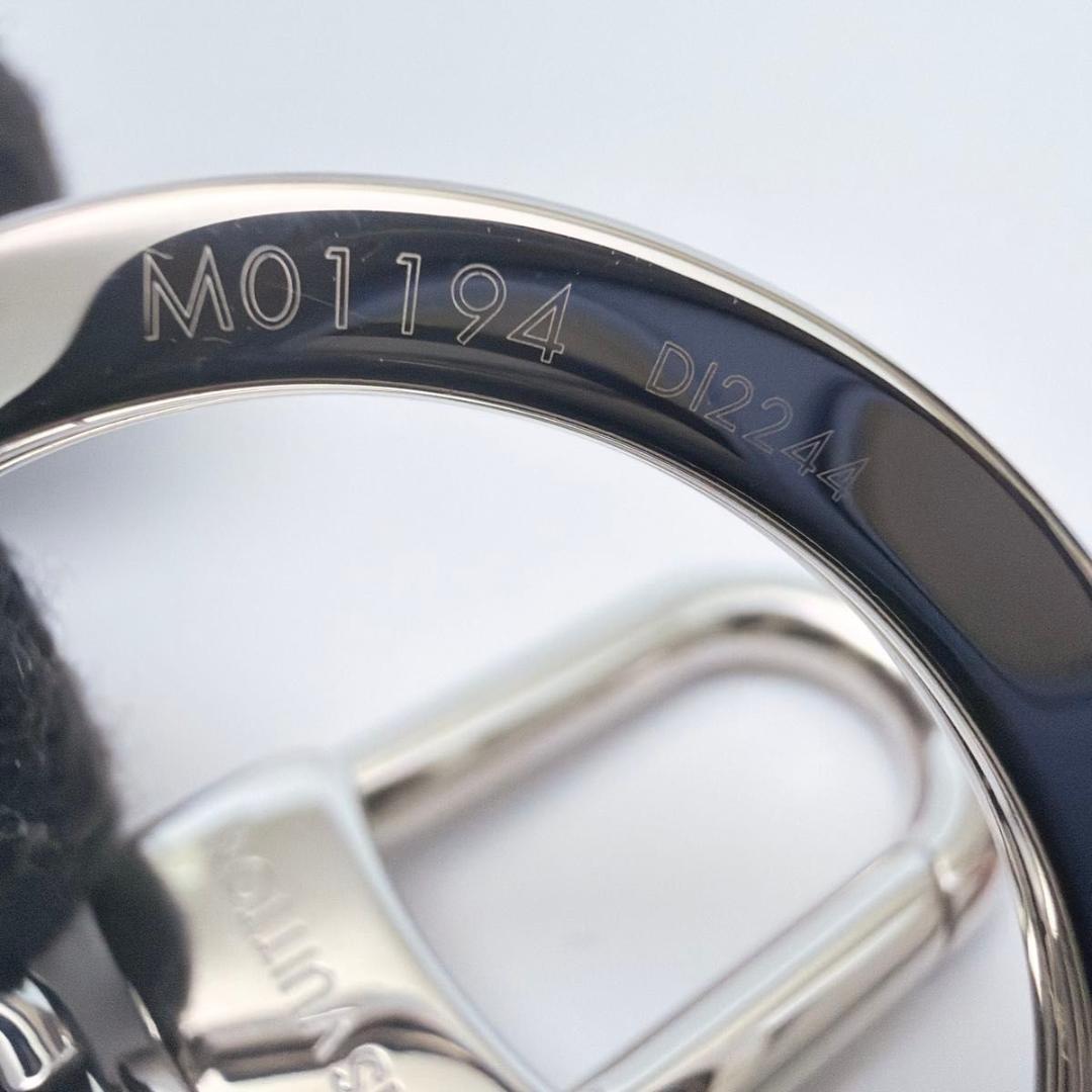 ルイヴィトン キーホルダー・ドラゴンヌ アエログラム ブラック M01194