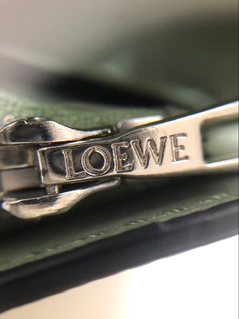 LOEWE グリーン レザー 長財布