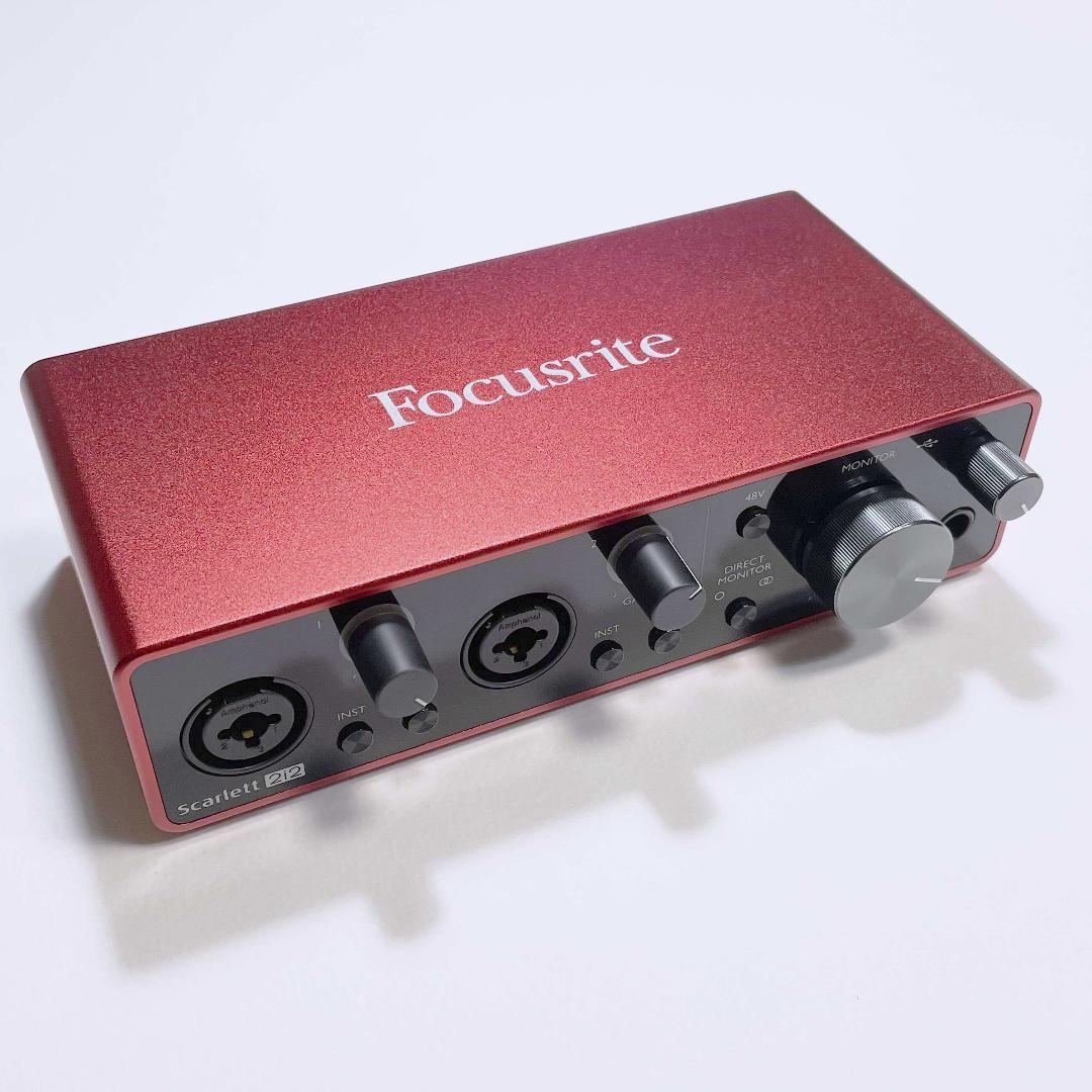 Focusrite Scarlett 2i2 Gen3 インターフェース