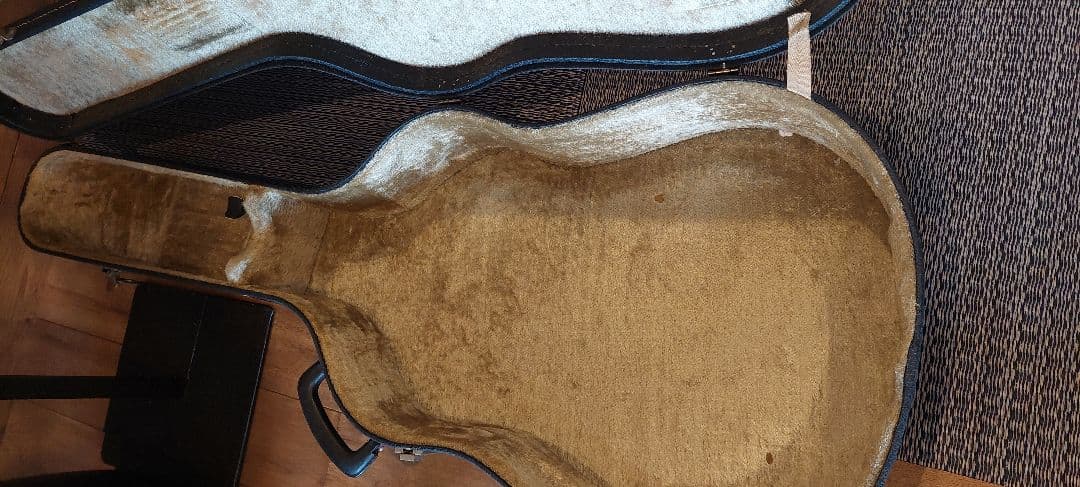 クラフターアコースティックギター 　ケース付き