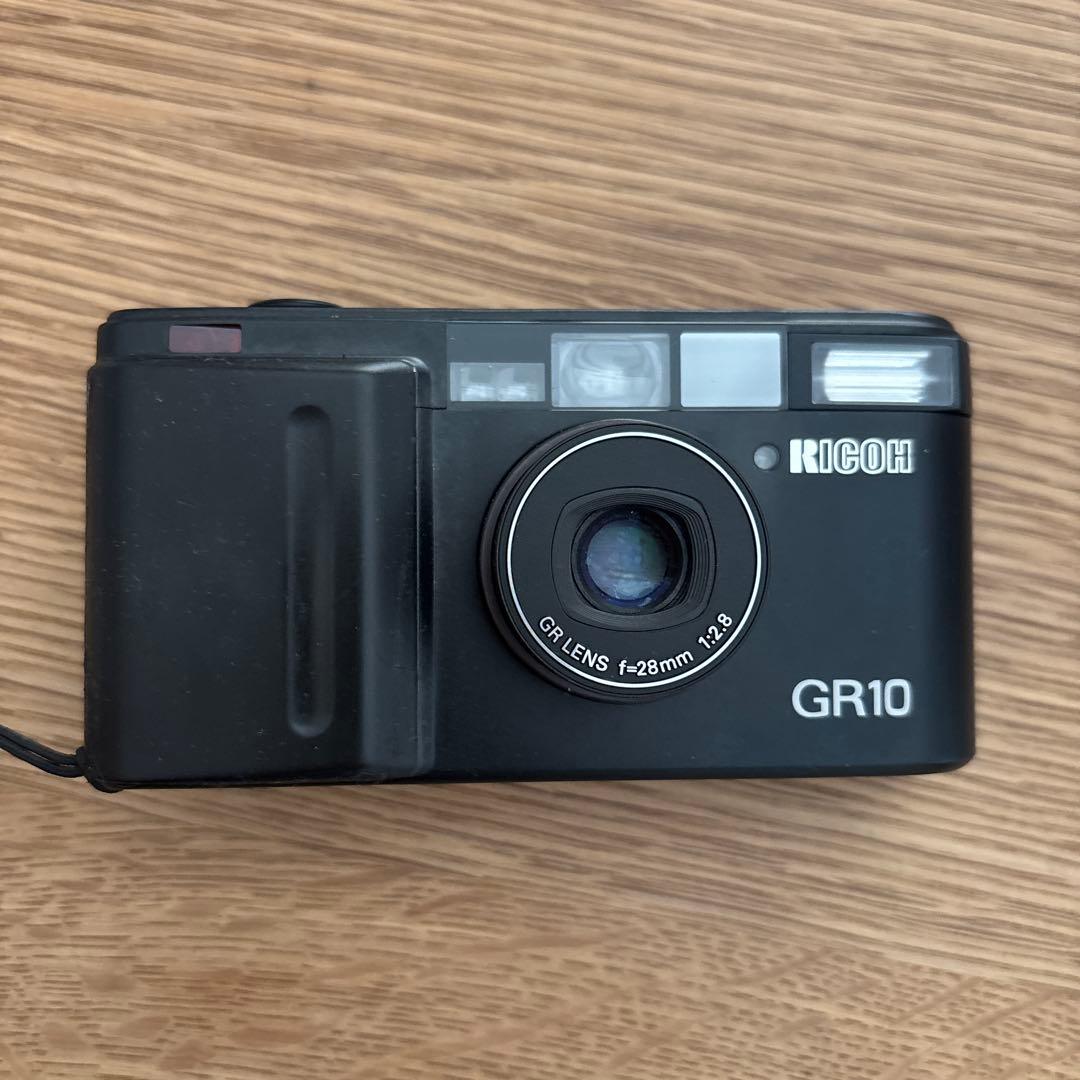 RICOH GR10 コンパクトフィルムカメラ