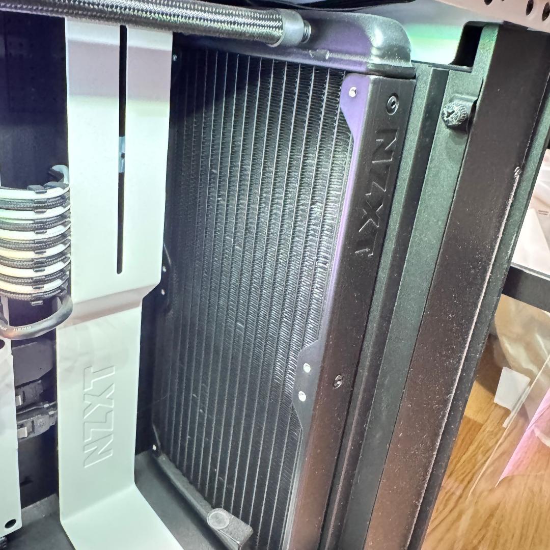 NZXT N7 Z490 おまけ付 ケース ファン 簡易水冷 電源 説明必読