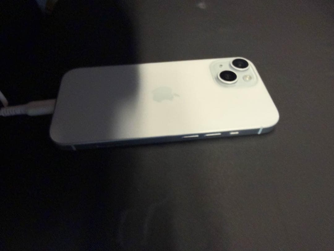 iPhone15 128GB ブルー 箱× BT87％