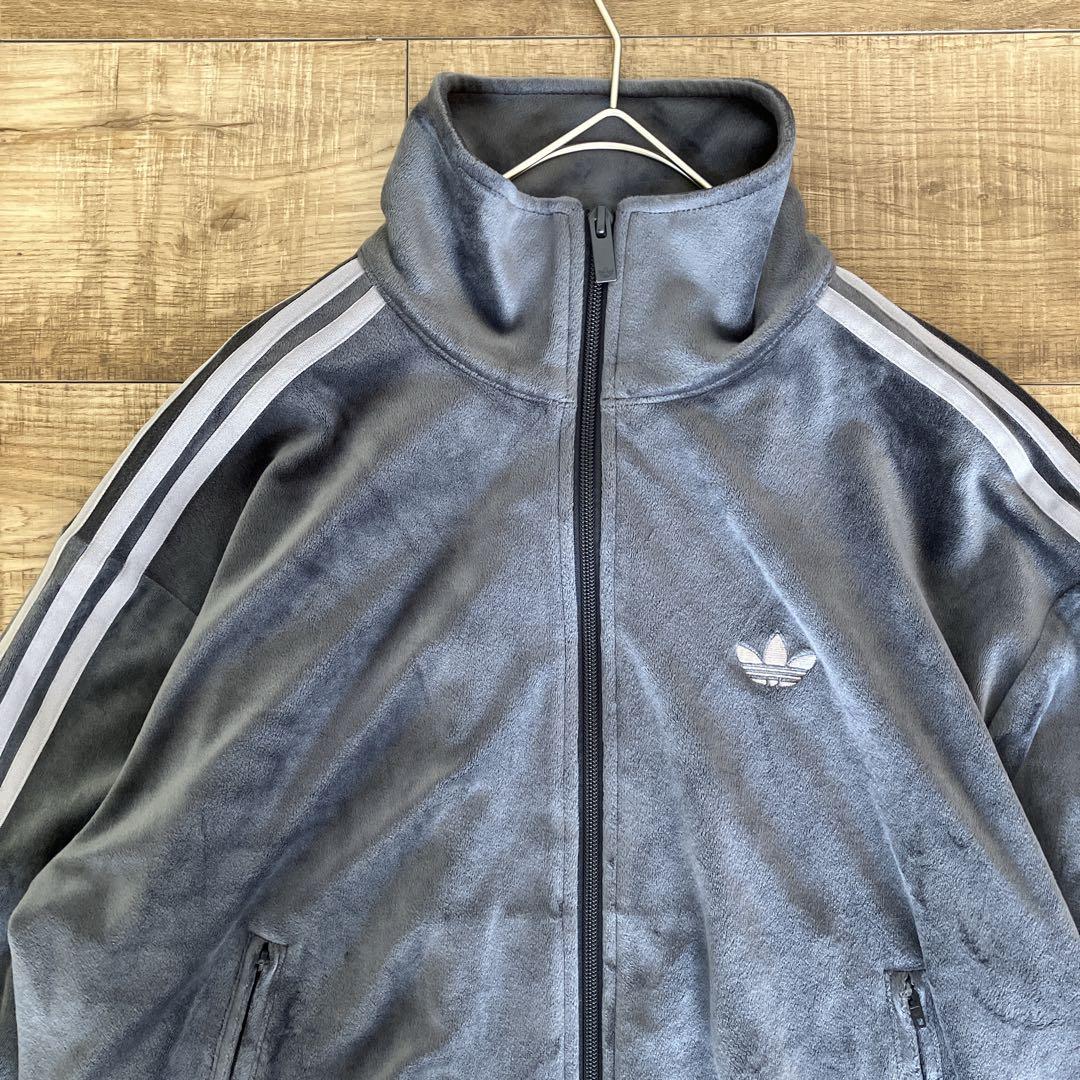 【人気モデル】adidas ベロア トラックジャケット グレー トレフォイル