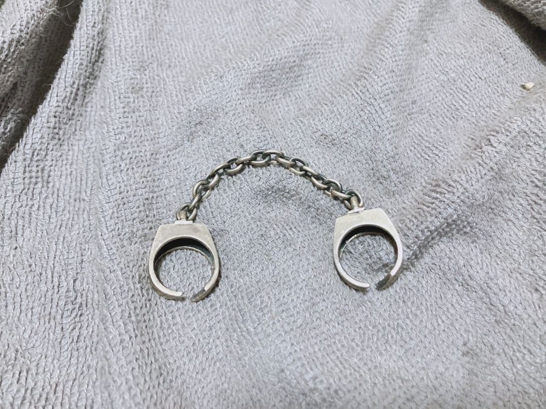 ALICE BLACK シルバー ハンドカフス ボックス付き