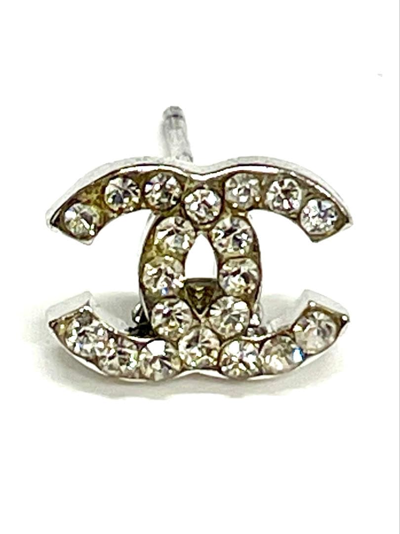 正規品CHANELココマークストーンピアス　片方